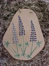 lupine plaque