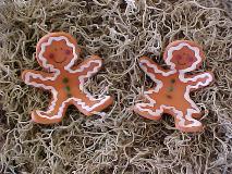 small gingerbread people